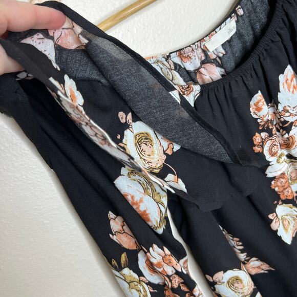 Jella C Black Floral Blouse Medium - Picture 4 of 9